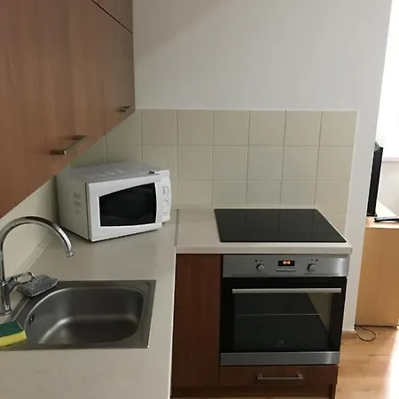 Libo - Mat 아파트 코워브제크